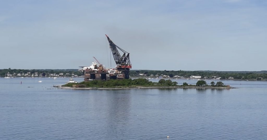 second largest crane ship