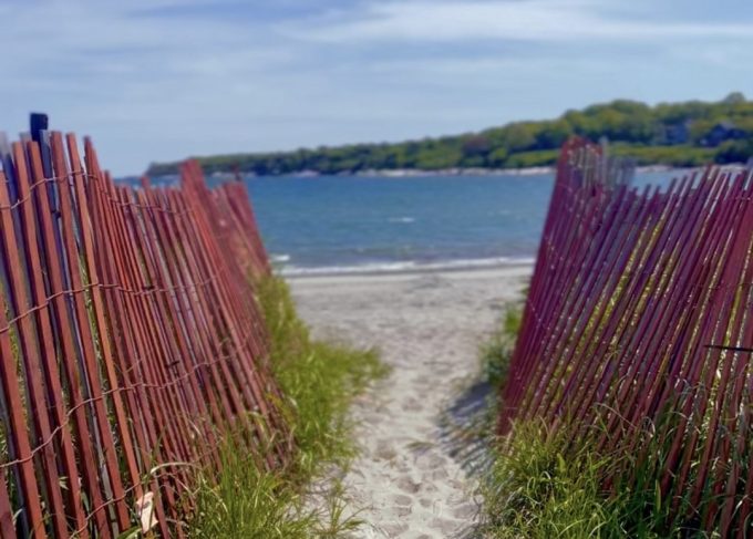 Body found on Jamestown beach