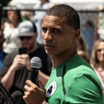 Mazzulla signs contract extension