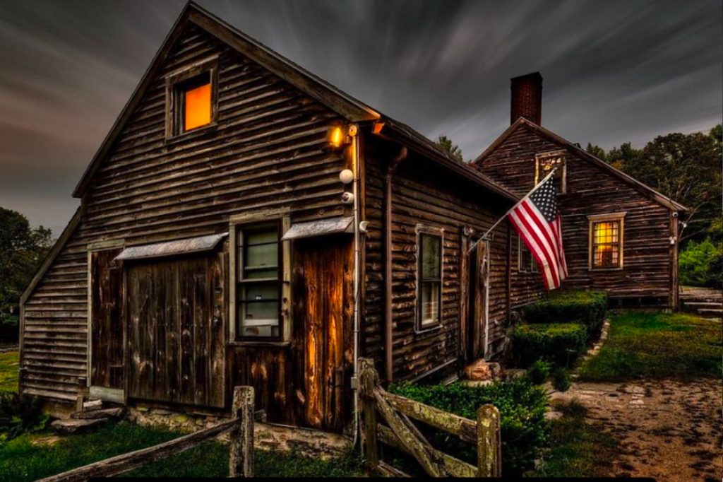 "The Conjuring" house to be auctioned off on Halloween Whats Going On