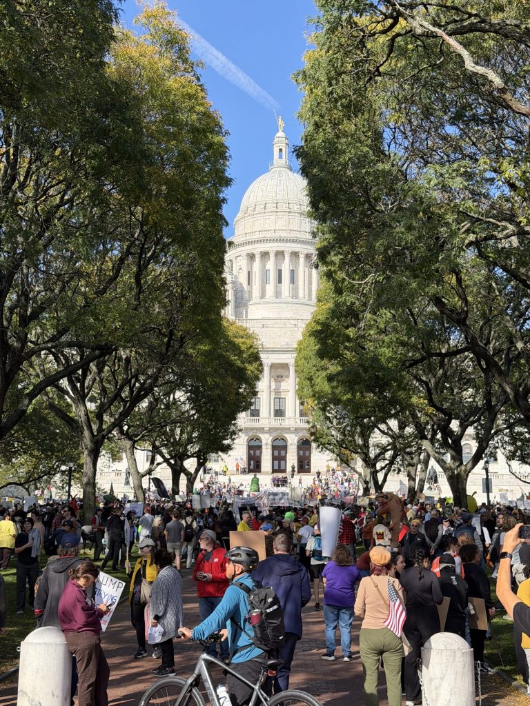 ‘No Kings’ rally held at Rhode Island