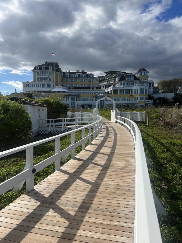 Taylor Swift reportedly having wedding in Rhode Island