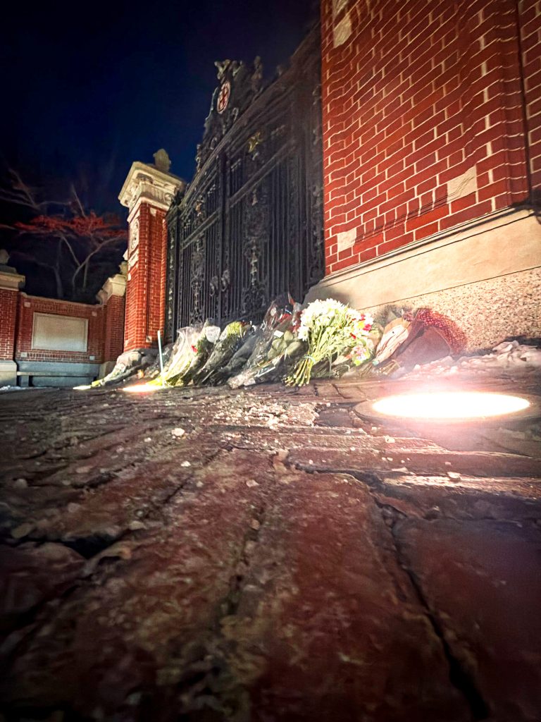 Tribute to Brown University shooting victims