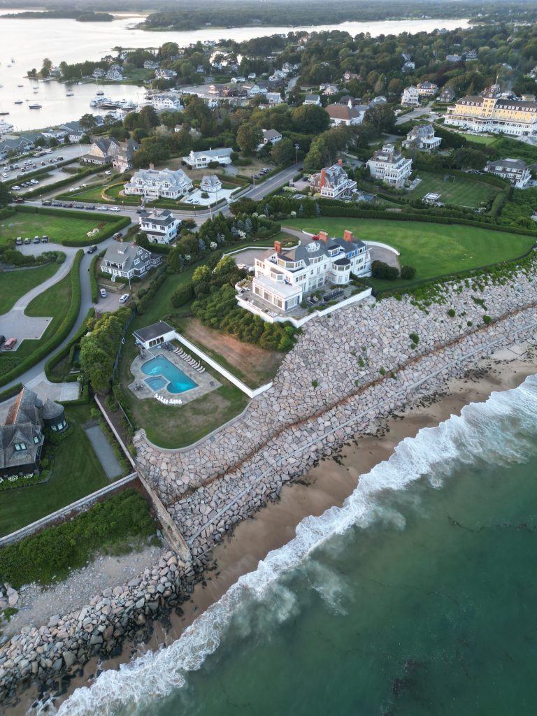 Taylor Swift Travis Kelce Rhode Island wedding